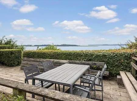 Fy166-middelfart-skrillinge-strand-100 Middelfart